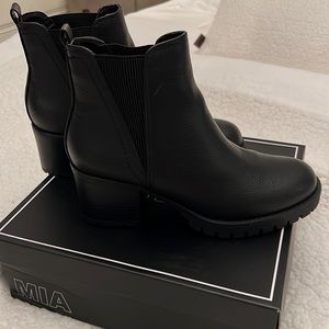 Ankle boots